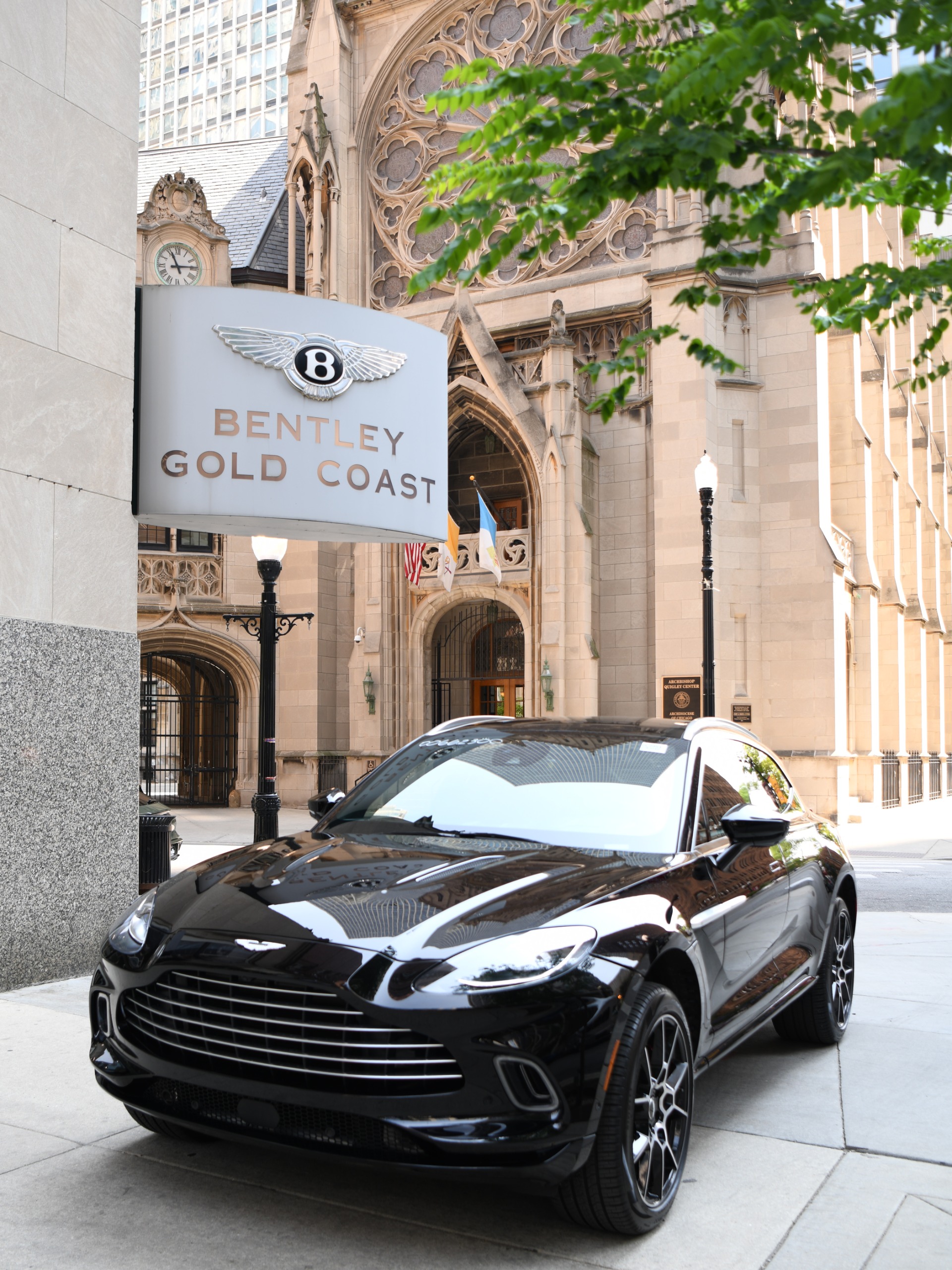 used-2021-aston-martin-dbx-for-sale-sold-bentley-gold-coast-chicago