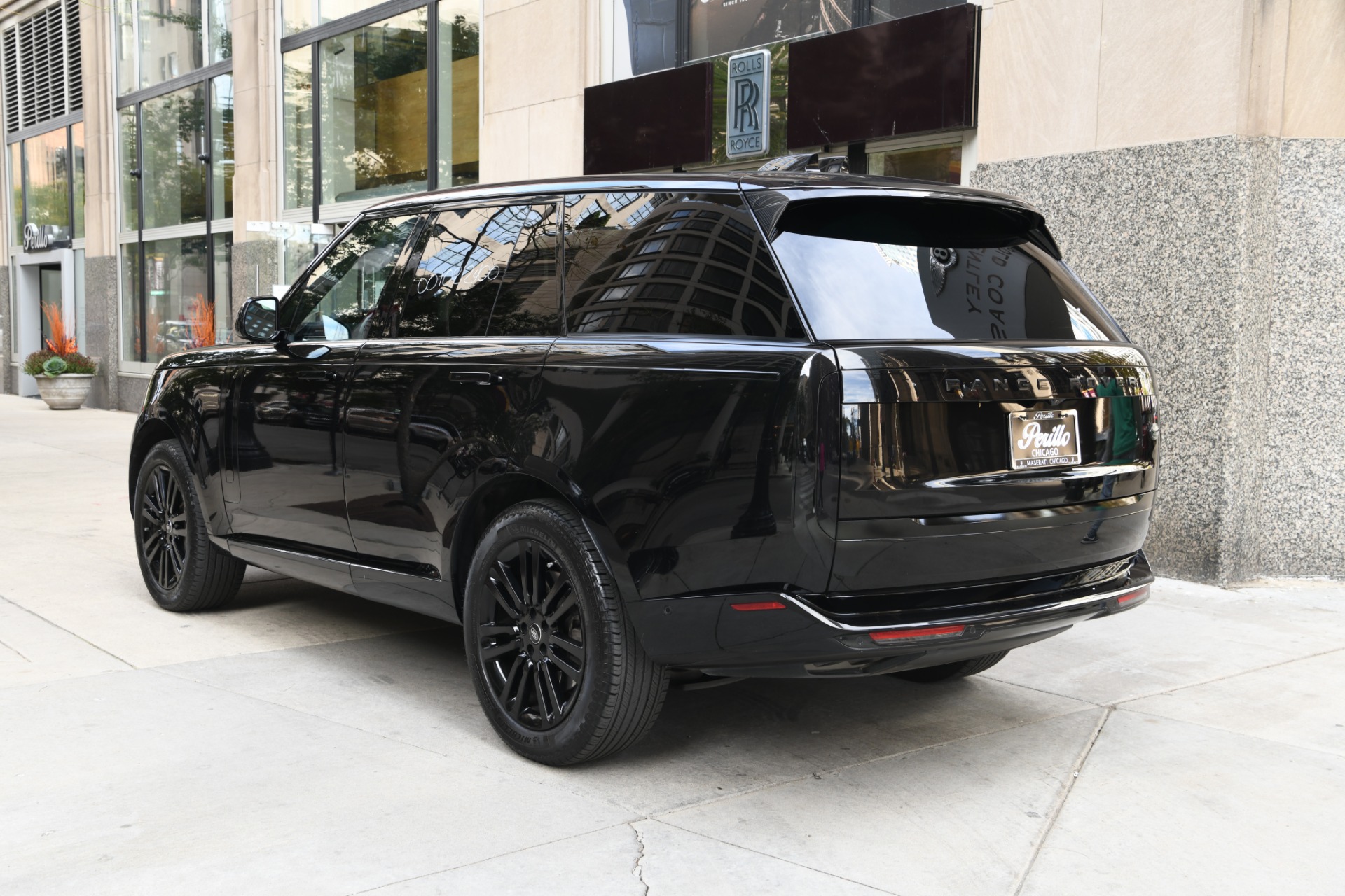 Used 2023 Land Rover Range Rover P530 SE For Sale (Sold