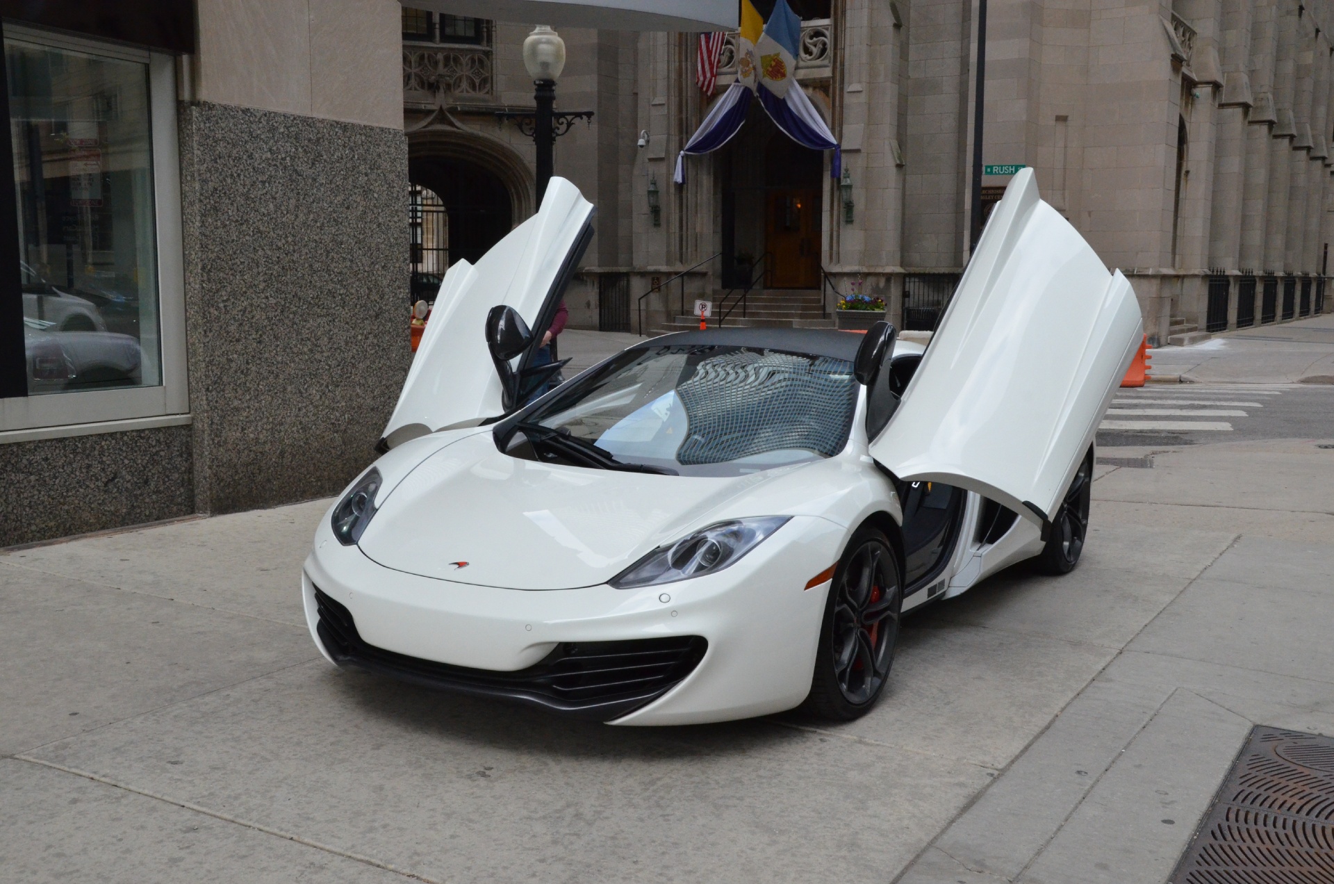 Used 2012 McLaren MP4-12C For Sale (Sold) | Bentley Gold