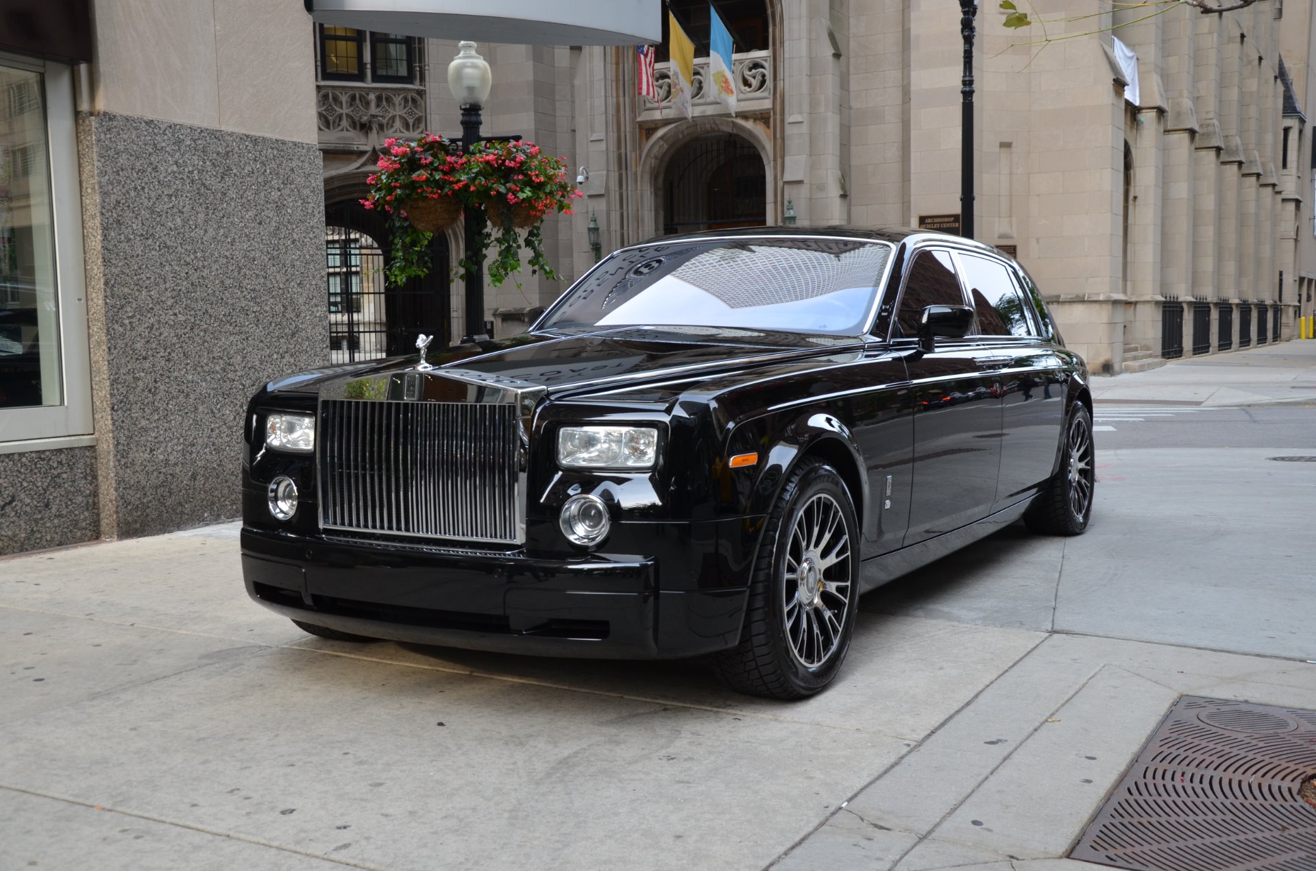 Chi tiết Rolls Royce Ghost 2023 kèm giá bán 082023