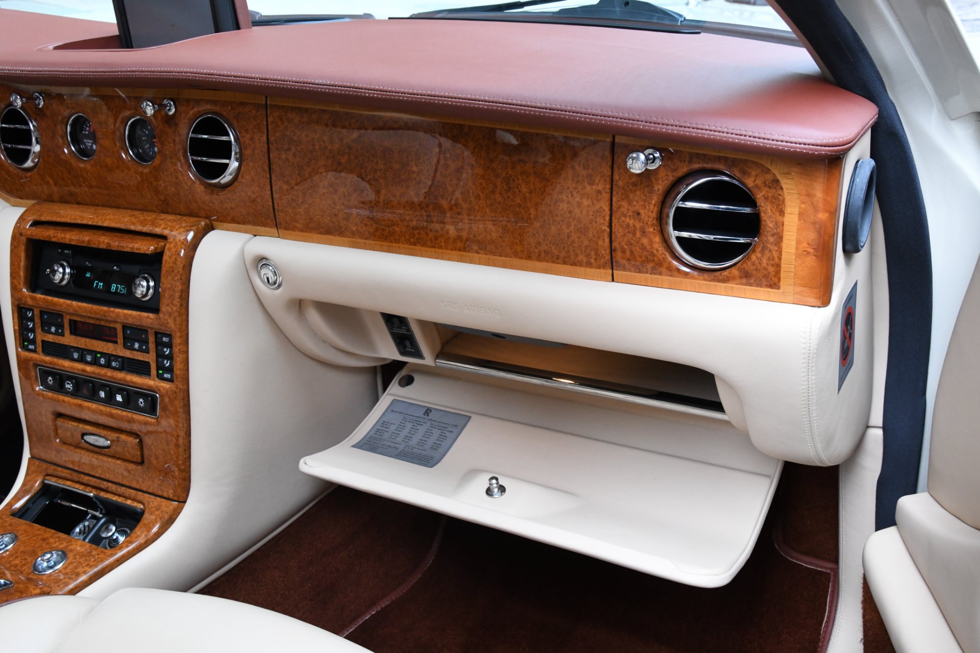 Chi tiết hơn 85 về 1999 rolls royce silver seraph  coedocomvn