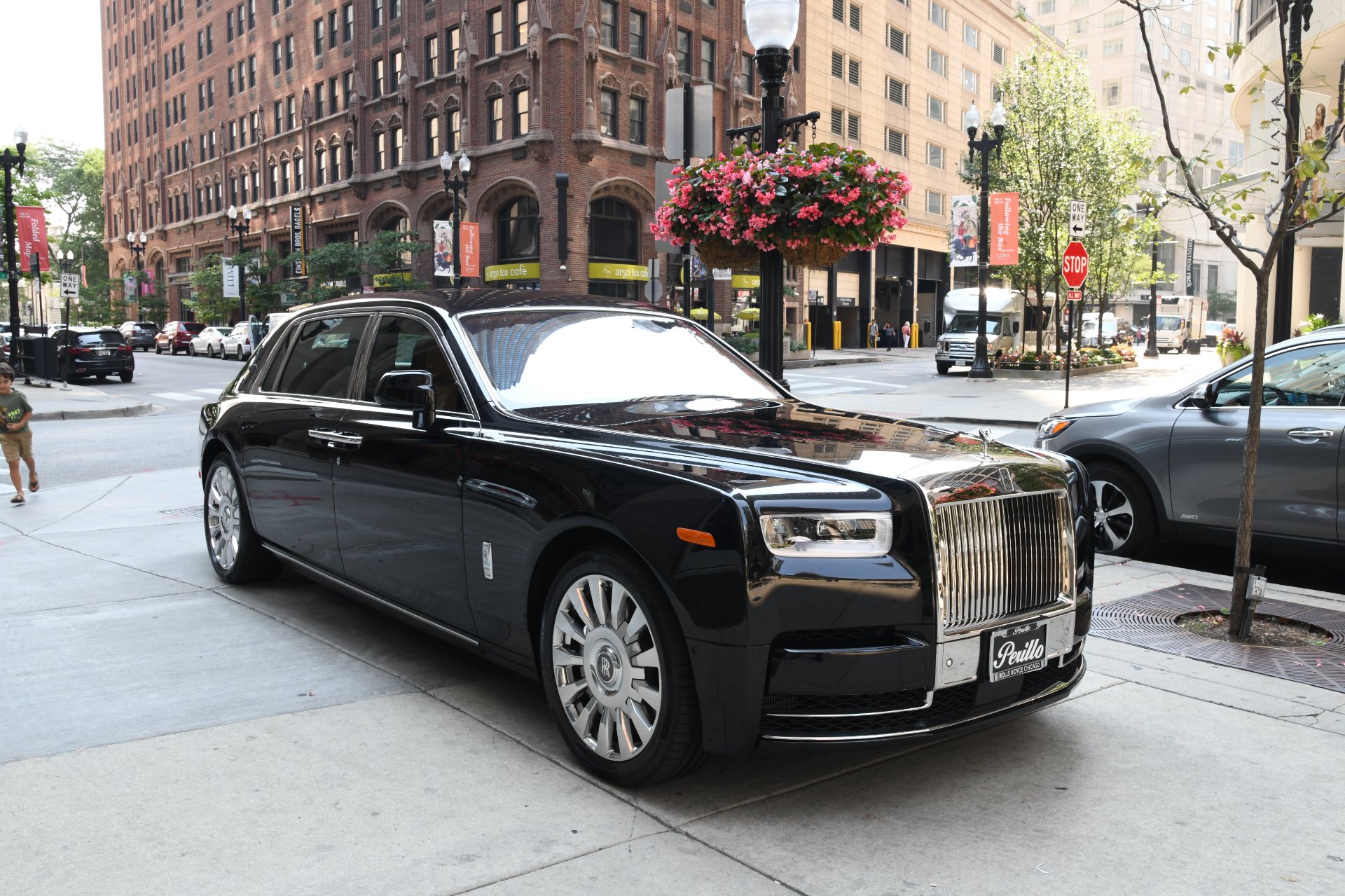 2018 Rolls-Royce Phantom Specs, Price, MPG & Reviews