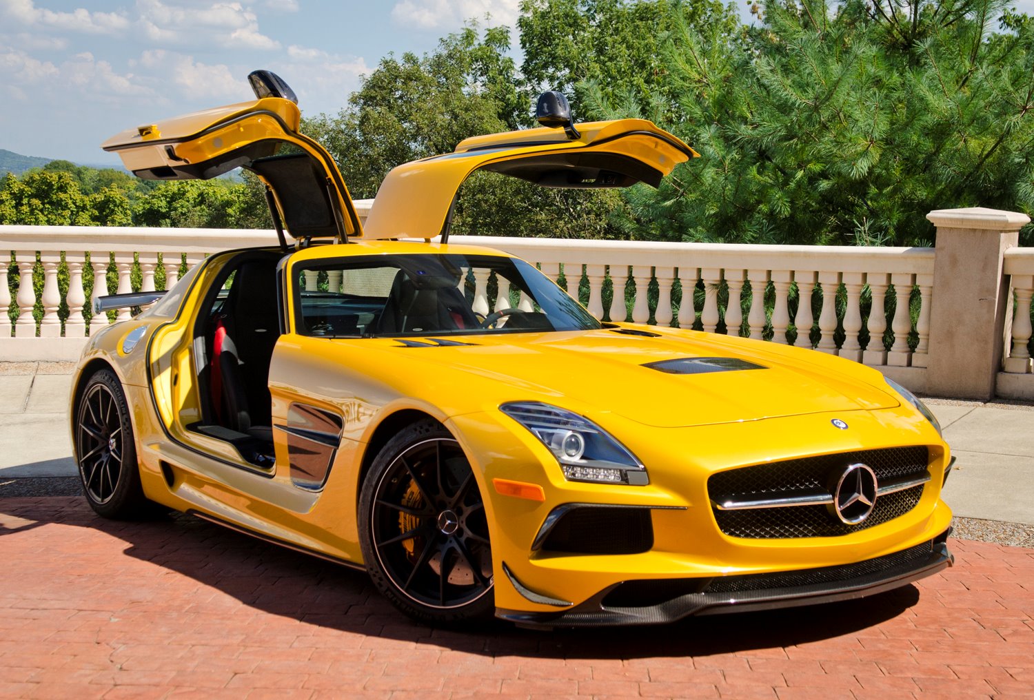 Мерседес бенц слс цена. Mercedes-Benz-SLS-AMG. Мерседес SLS AMG. Мерседес Бенц SLS AMG 2019. Mercedes Benz SLS AMG Black.