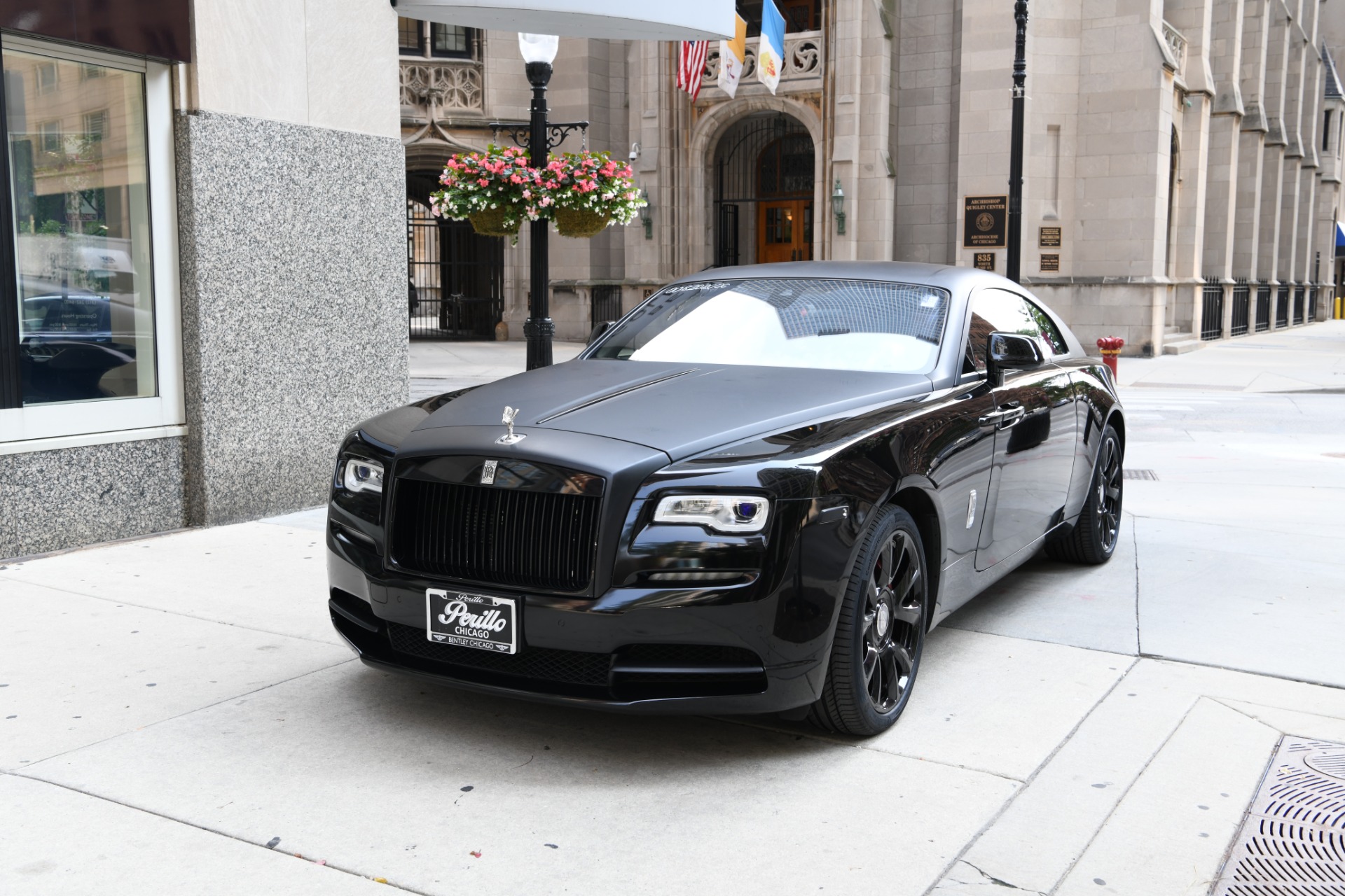 White and gold custom Rolls royce wraith  Luxury cars rolls royce Rolls  royce Rolls royce wraith