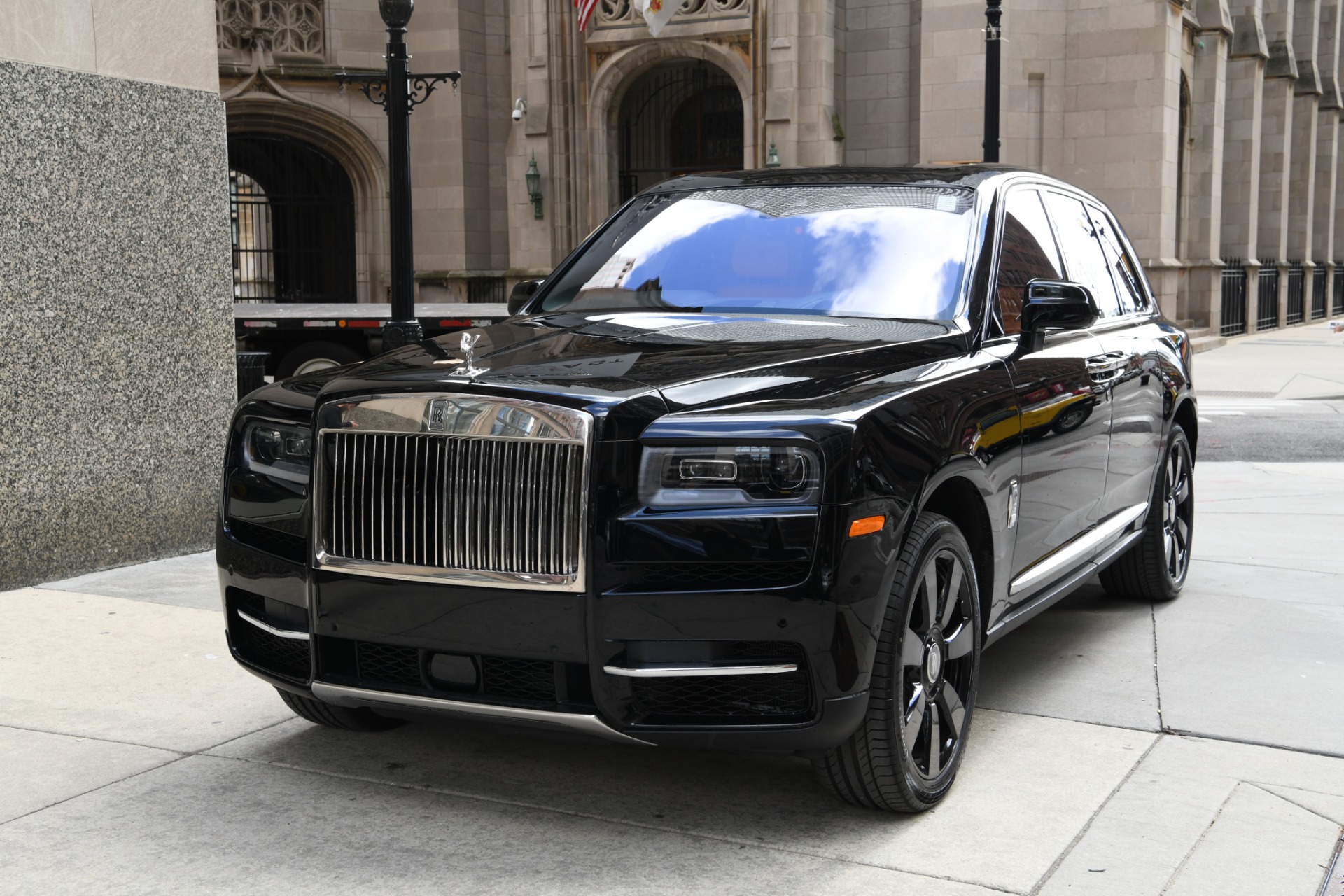 New 2022 Rolls-Royce Cullinan For Sale (Special Pricing)